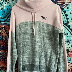 Turtle neck hoodie